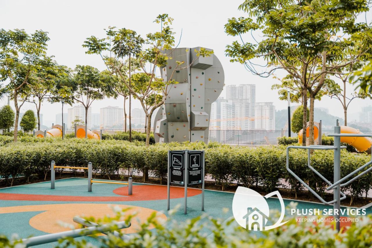 Datum Jelatek By Plush Kuala Lumpur Exterior photo